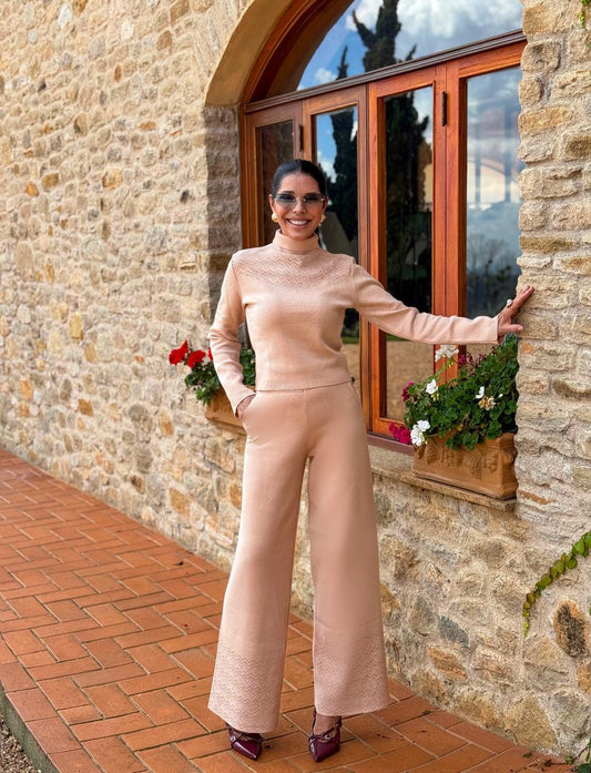 CONJUNTO NICOLE DE CALÇA E BLUSA EM TRICÔ MODAL