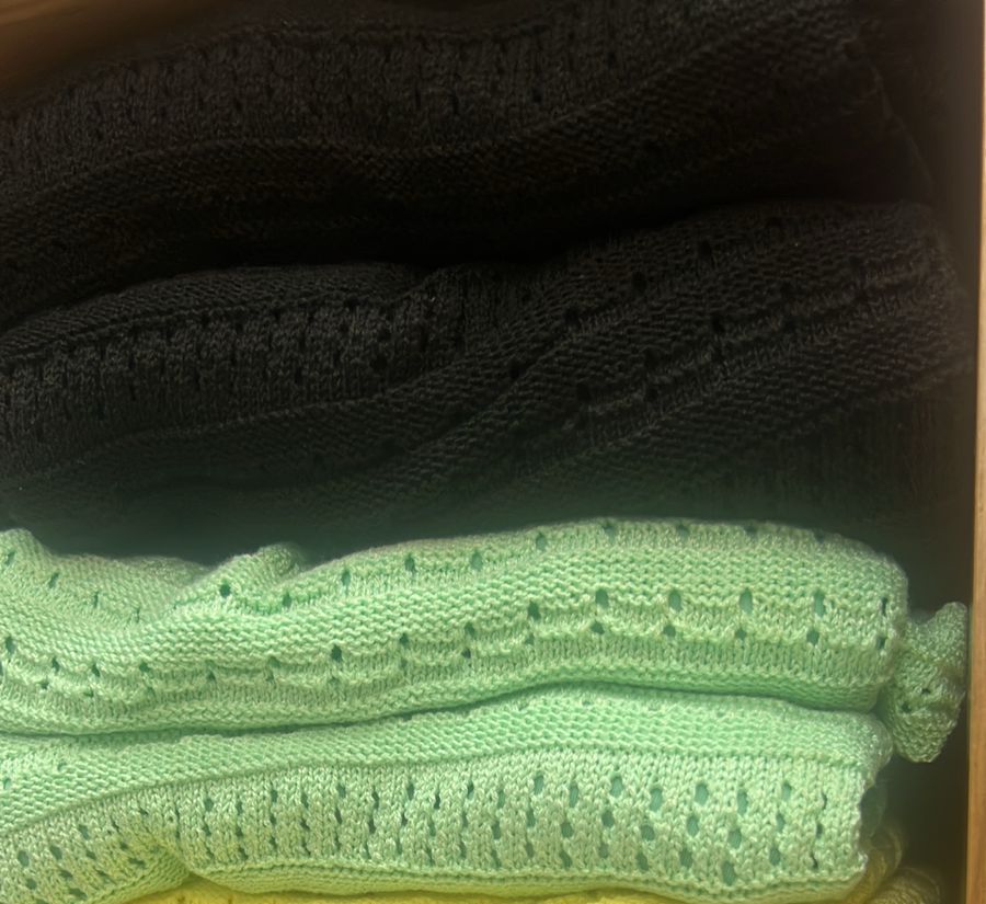 VESTIDO LONGO ESTILO POLO EM FIOS DE TRICOT DE VERÃO