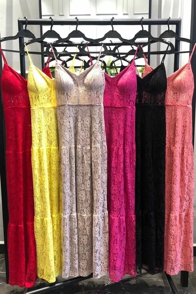 VESTIDO ANGIE RENDA