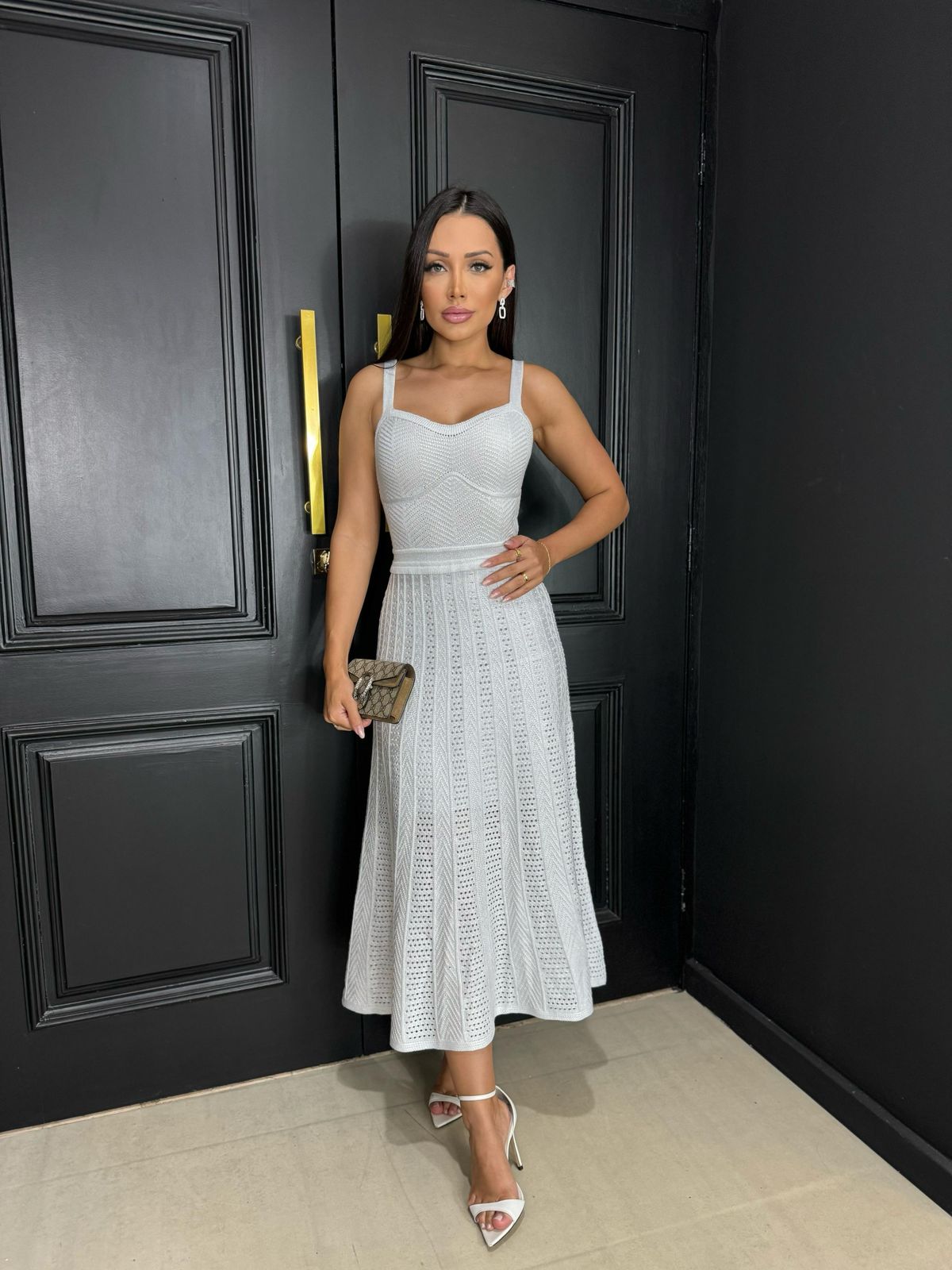 VESTIDO PRISCILA EM FIOS DOURADOS DE TRICOT