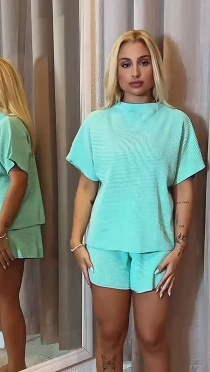 CONJUNTO EM LINHA BLUSA E SHORT